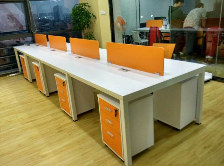 8人位開(kāi)放式屏風(fēng)辦公桌實(shí)拍